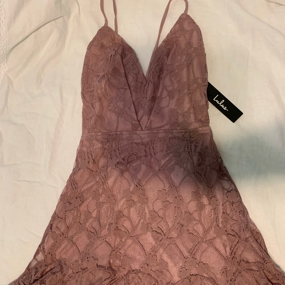 Lulu’s Lace Dress - Picture 2 of 3